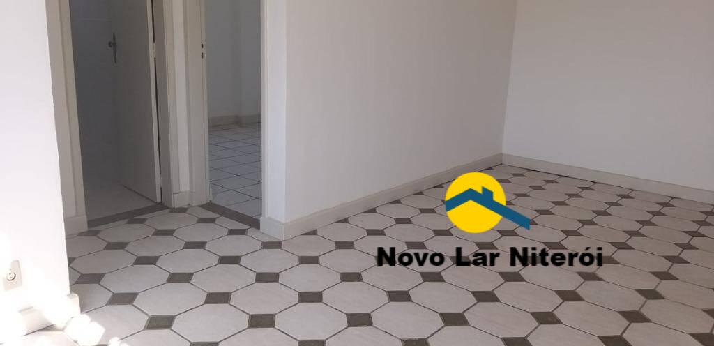 Apartamento à venda com 2 quartos, 60m² - Foto 4