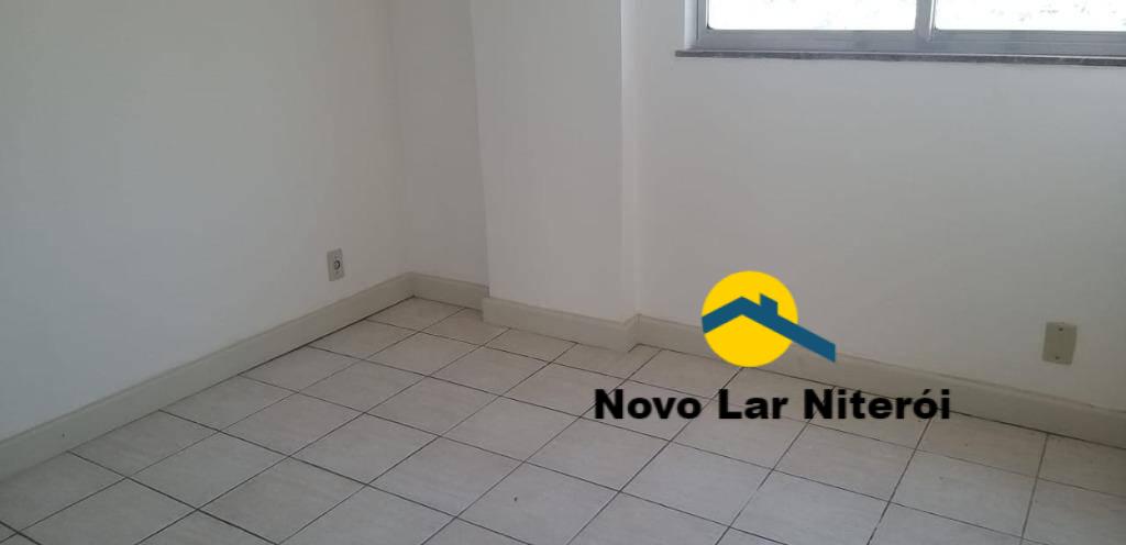 Apartamento à venda com 2 quartos, 60m² - Foto 15