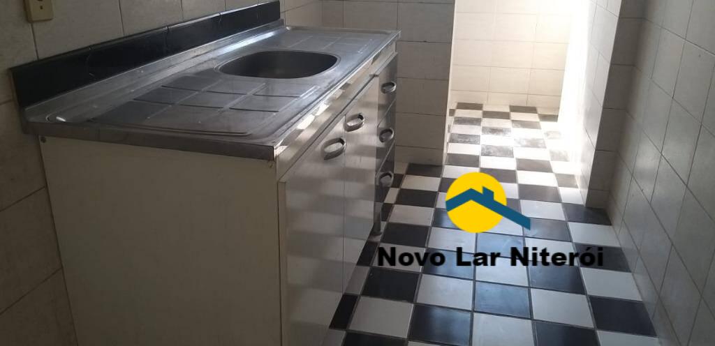 Apartamento à venda com 2 quartos, 60m² - Foto 13