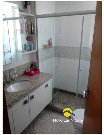 Apartamento à venda com 4 quartos, 220m² - Foto 28