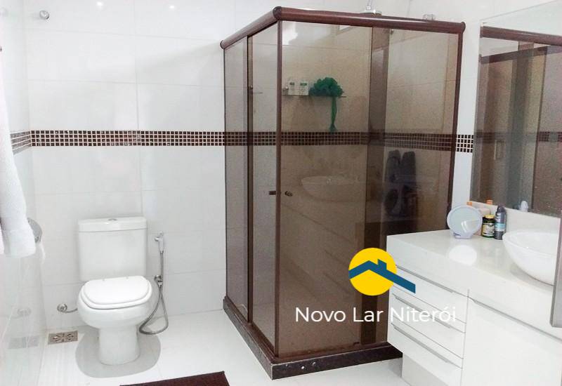 Casa à venda com 4 quartos, 330m² - Foto 8