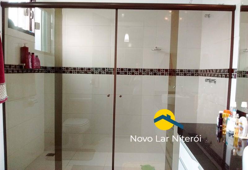 Casa à venda com 4 quartos, 330m² - Foto 47