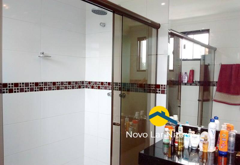 Casa à venda com 4 quartos, 330m² - Foto 48