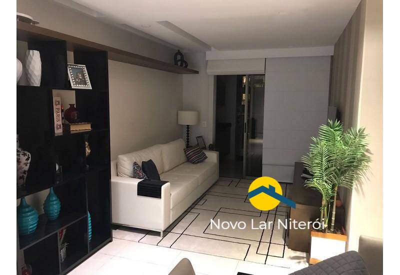 Apartamento à venda com 4 quartos, 150m² - Foto 2