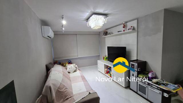 Apartamento à venda com 3 quartos, 130m² - Foto 1