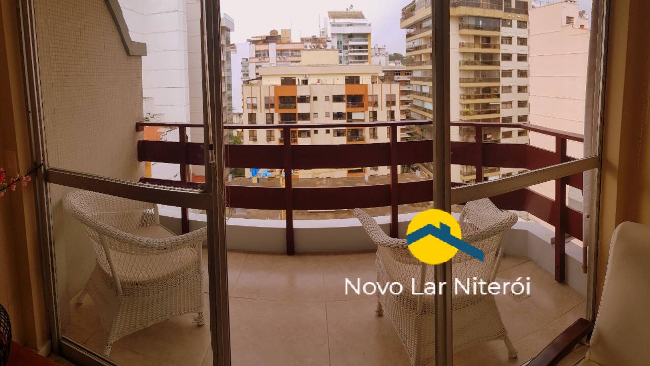 Cobertura à venda com 3 quartos, 230m² - Foto 3