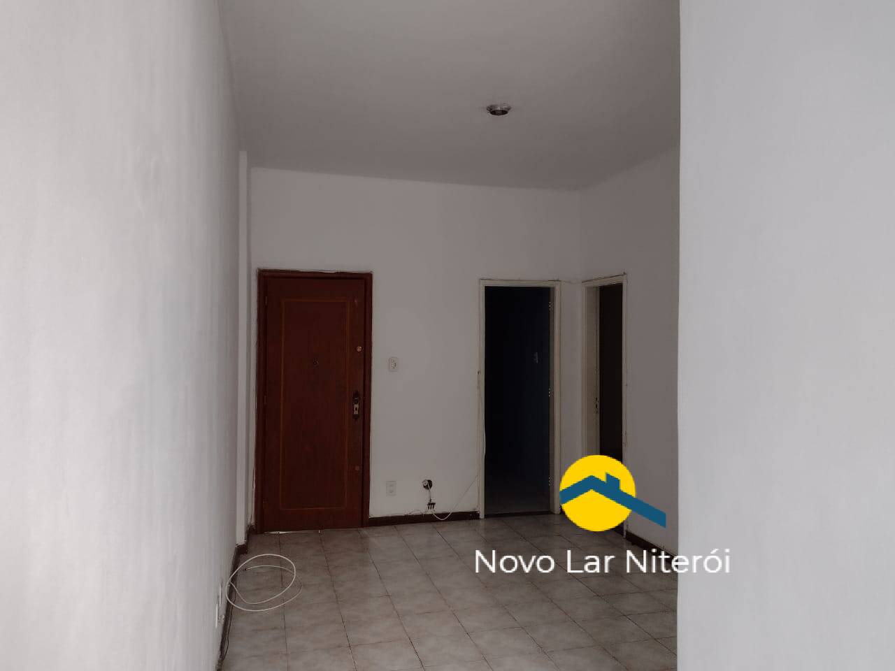 Apartamento à venda com 2 quartos, 69m² - Foto 2