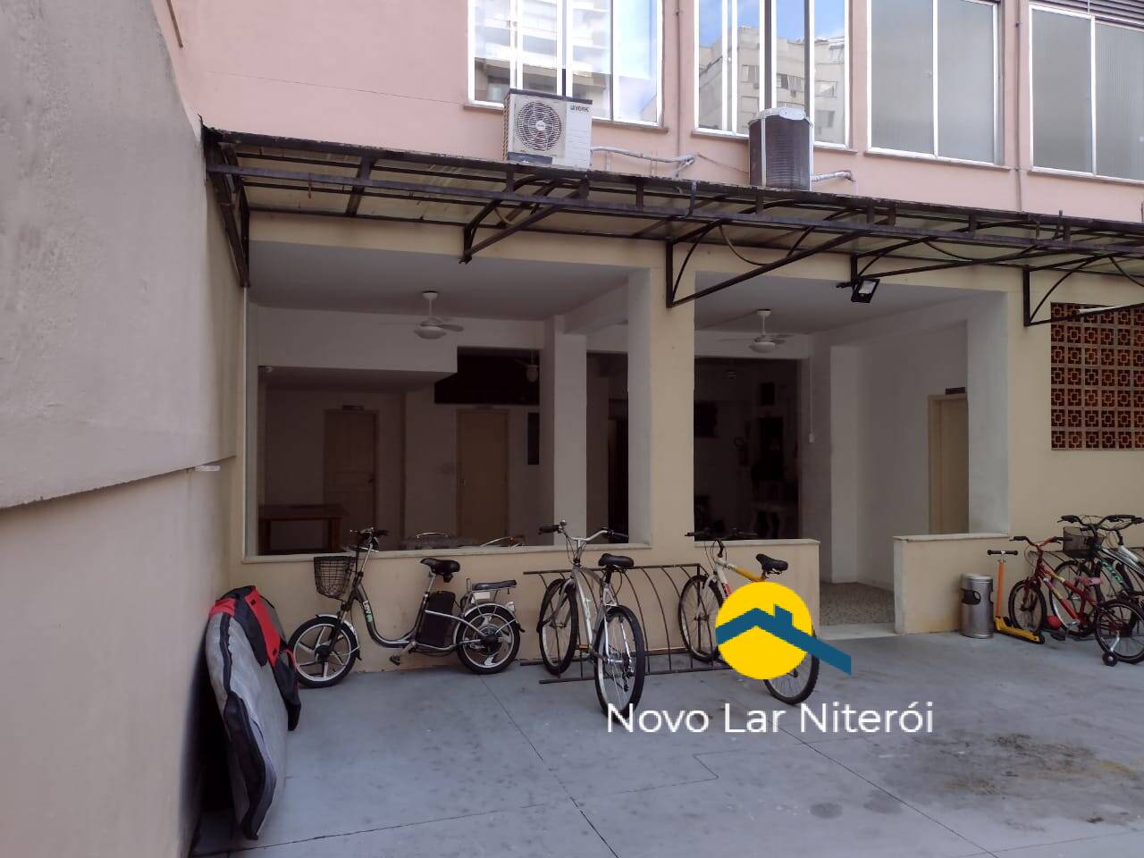 Apartamento à venda com 2 quartos, 69m² - Foto 18