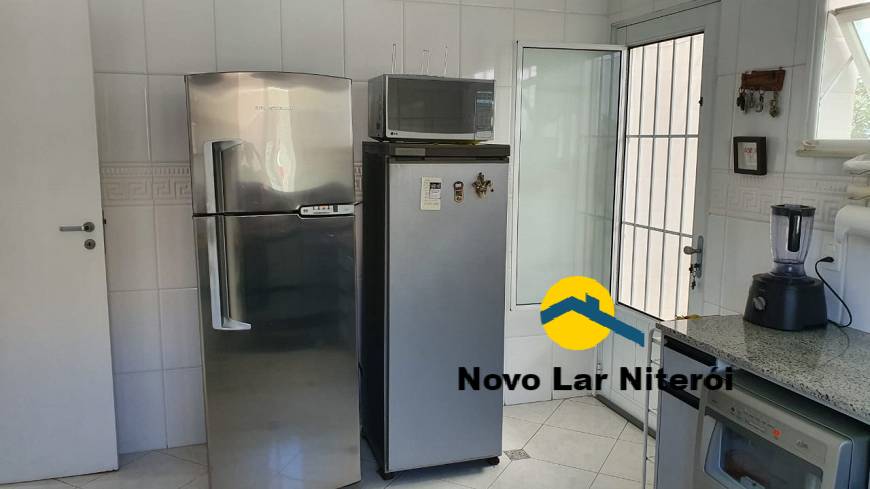 Casa à venda com 5 quartos, 280m² - Foto 8