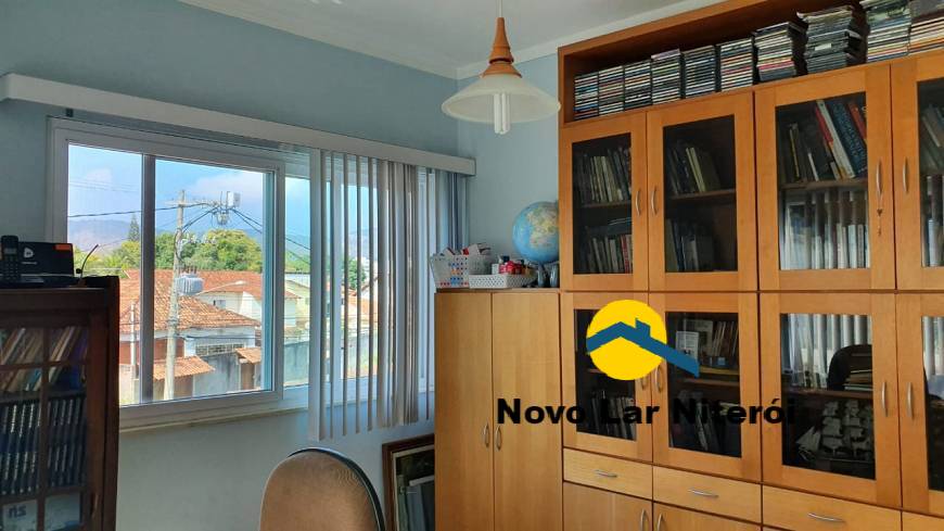 Casa à venda com 5 quartos, 280m² - Foto 10