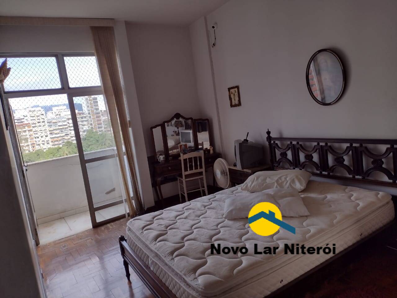 Apartamento à venda com 4 quartos, 140m² - Foto 11