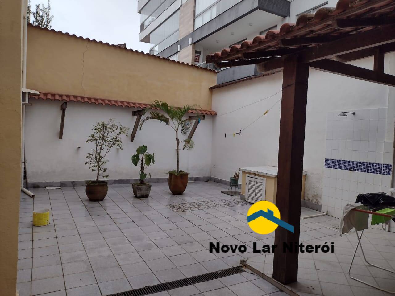 Casa à venda com 4 quartos, 360m² - Foto 16