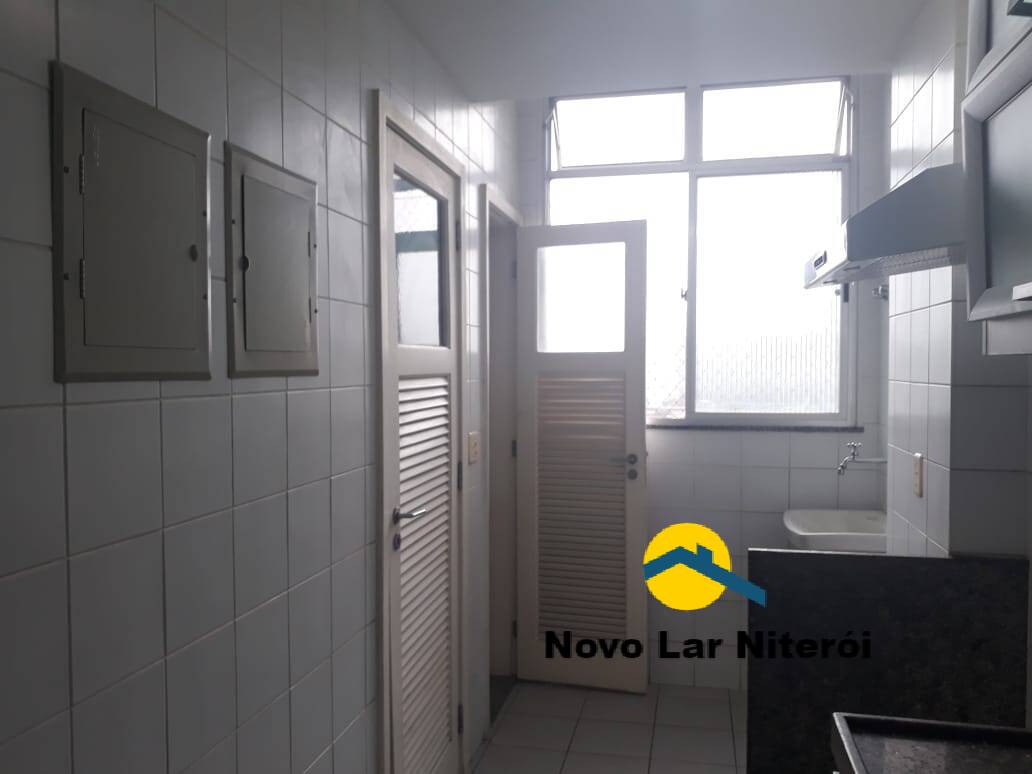 Apartamento à venda com 2 quartos, 75m² - Foto 9