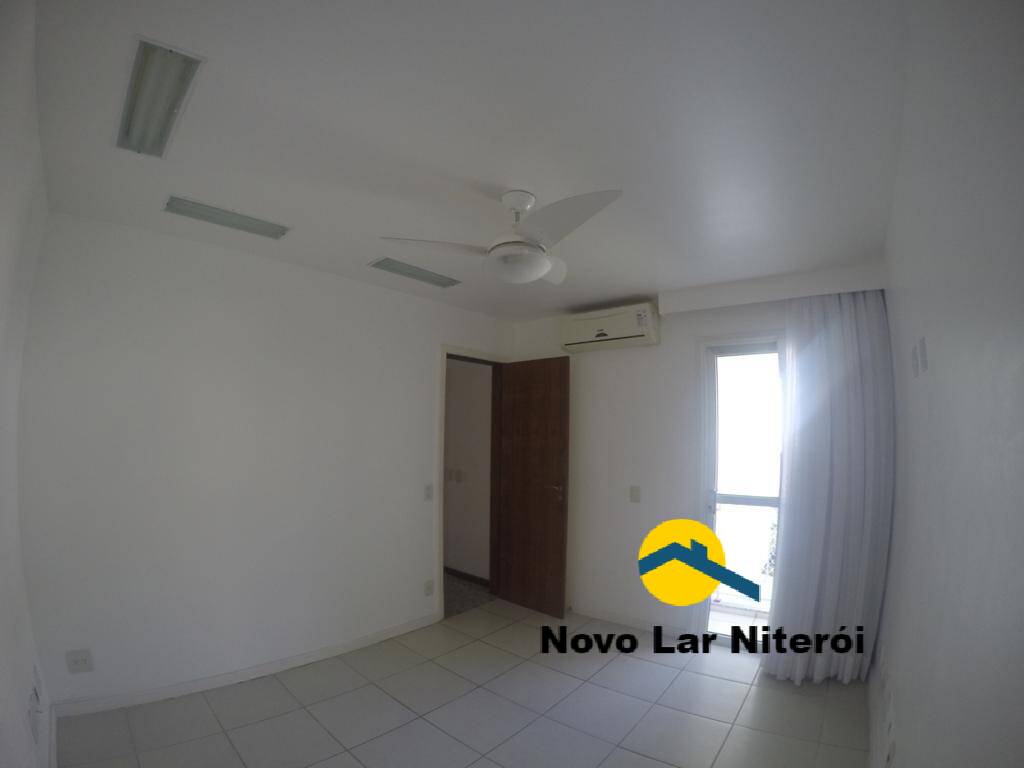 Casa à venda com 4 quartos, 180m² - Foto 11