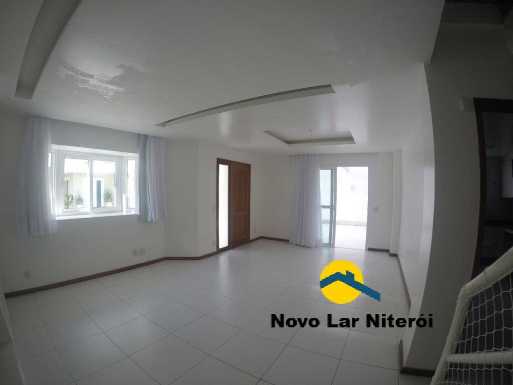 Casa à venda com 4 quartos, 180m² - Foto 1