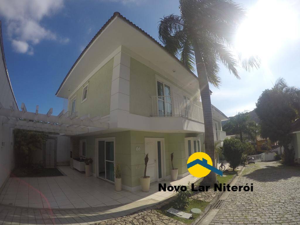 Casa à venda com 4 quartos, 180m² - Foto 2