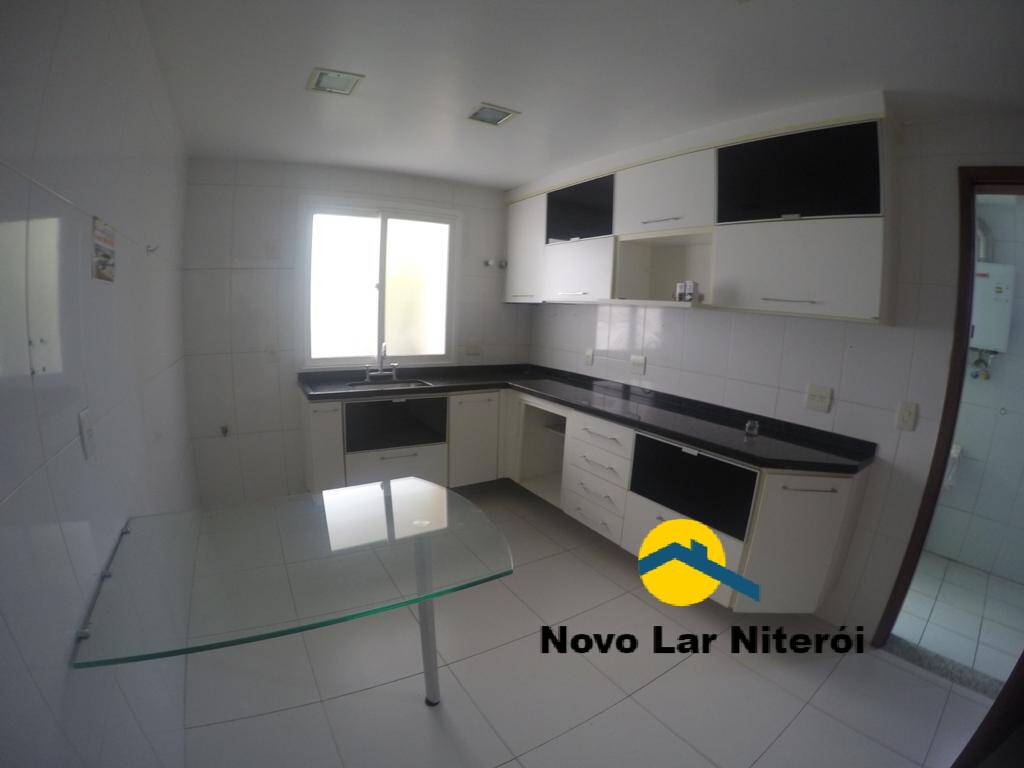 Casa à venda com 4 quartos, 180m² - Foto 8