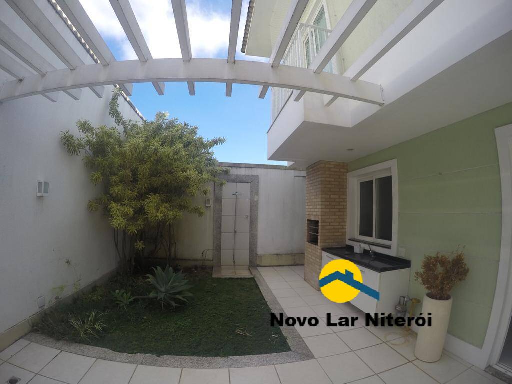 Casa à venda com 4 quartos, 180m² - Foto 3