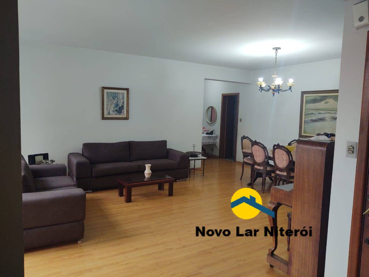 Apartamento à venda com 4 quartos, 150m² - Foto 2