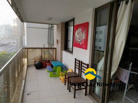 Apartamento à venda com 3 quartos, 118m² - Foto 1