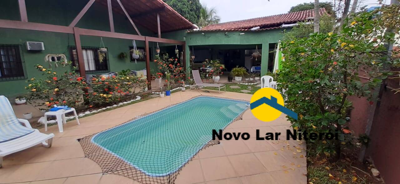 Casa à venda com 4 quartos, 168m² - Foto 2