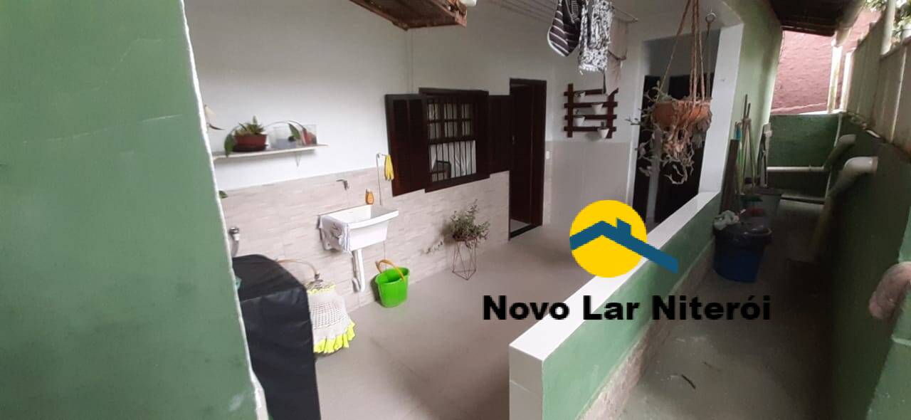 Casa à venda com 4 quartos, 168m² - Foto 11