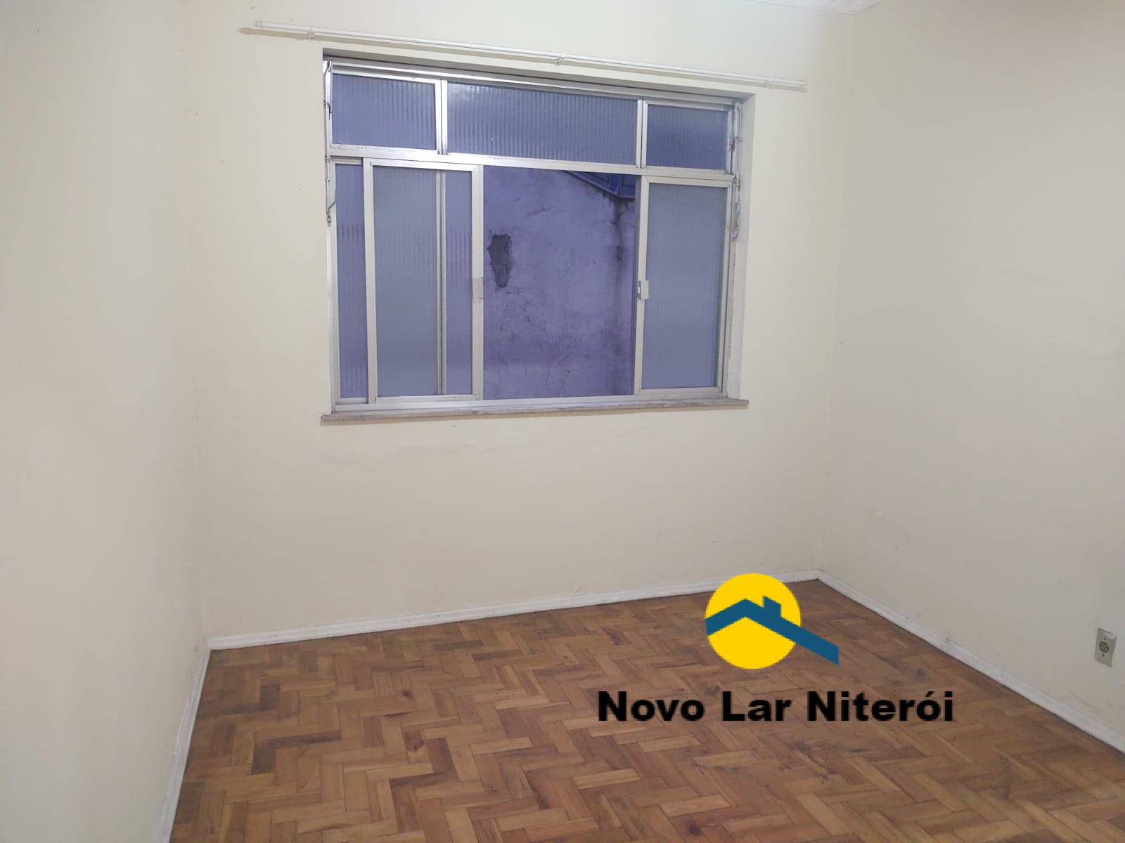 Apartamento à venda com 1 quarto, 30m² - Foto 1