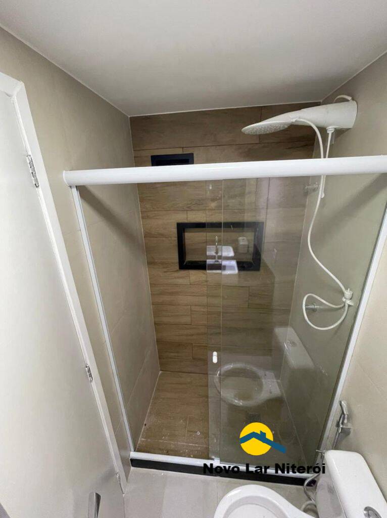 Apartamento à venda com 2 quartos, 75m² - Foto 27