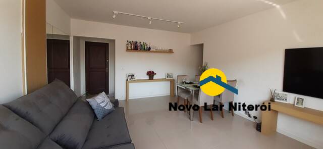 Apartamento à venda com 3 quartos, 130m² - Foto 2