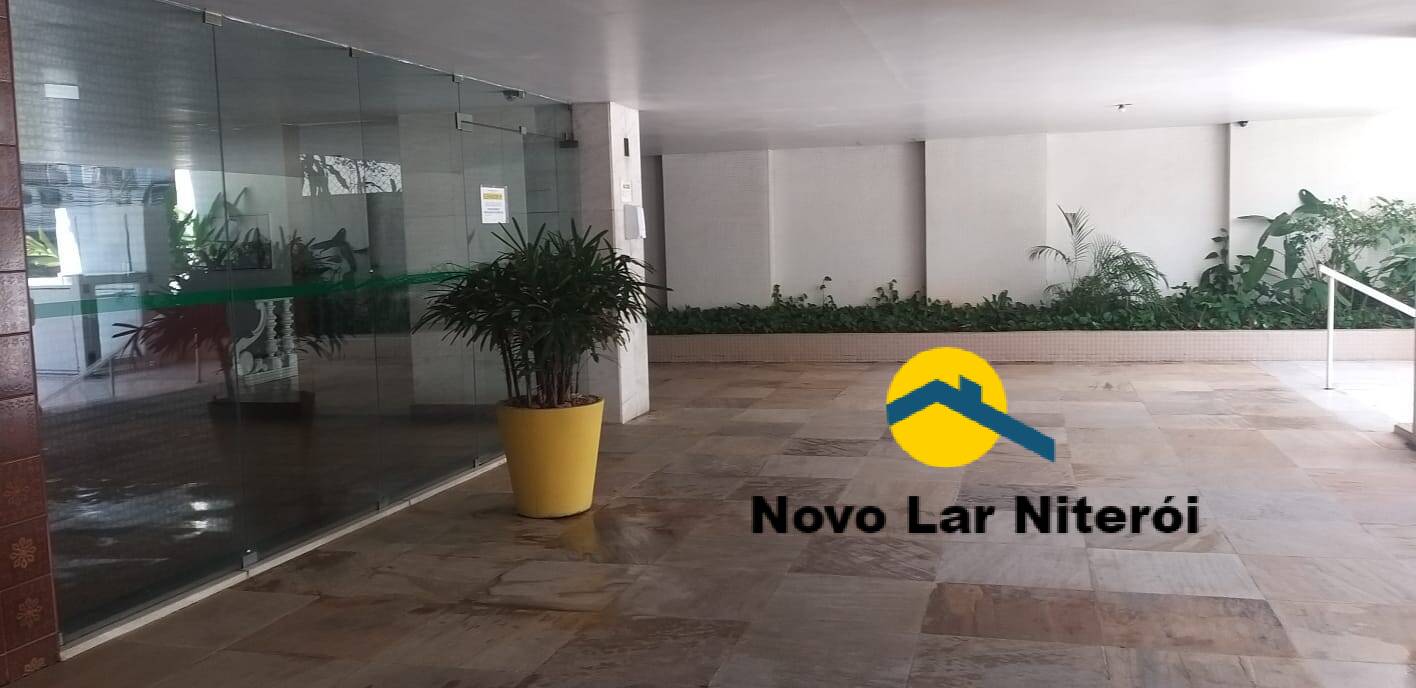 Apartamento à venda com 3 quartos, 220m² - Foto 13