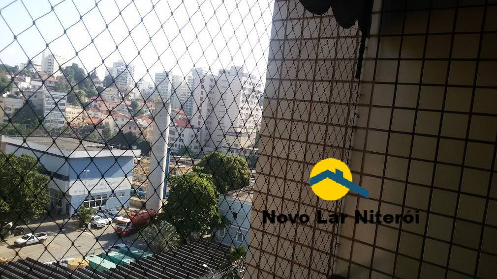 Apartamento à venda com 2 quartos, 65m² - Foto 2