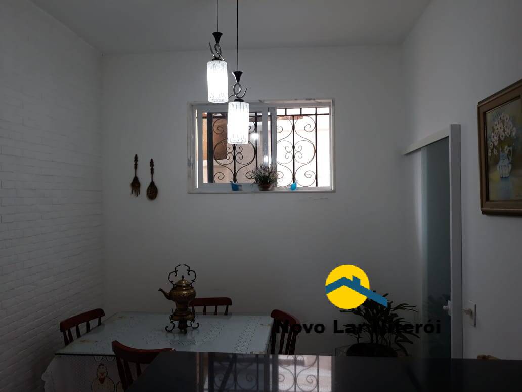 Casa à venda com 3 quartos, 106m² - Foto 10