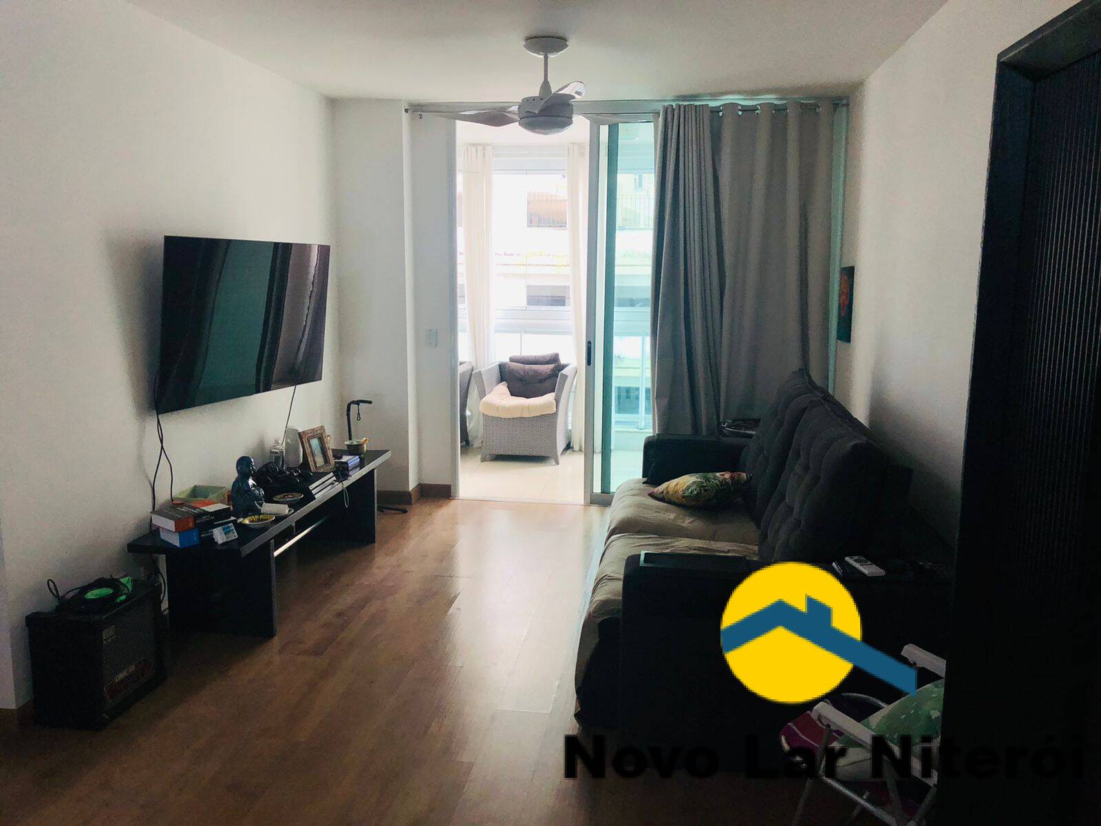 Apartamento à venda com 3 quartos, 110m² - Foto 2