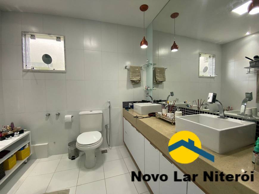 Casa à venda com 4 quartos, 300m² - Foto 38