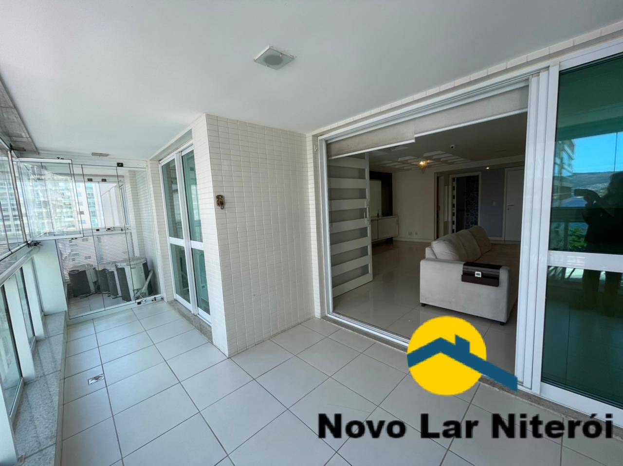 Apartamento à venda com 4 quartos, 158m² - Foto 4