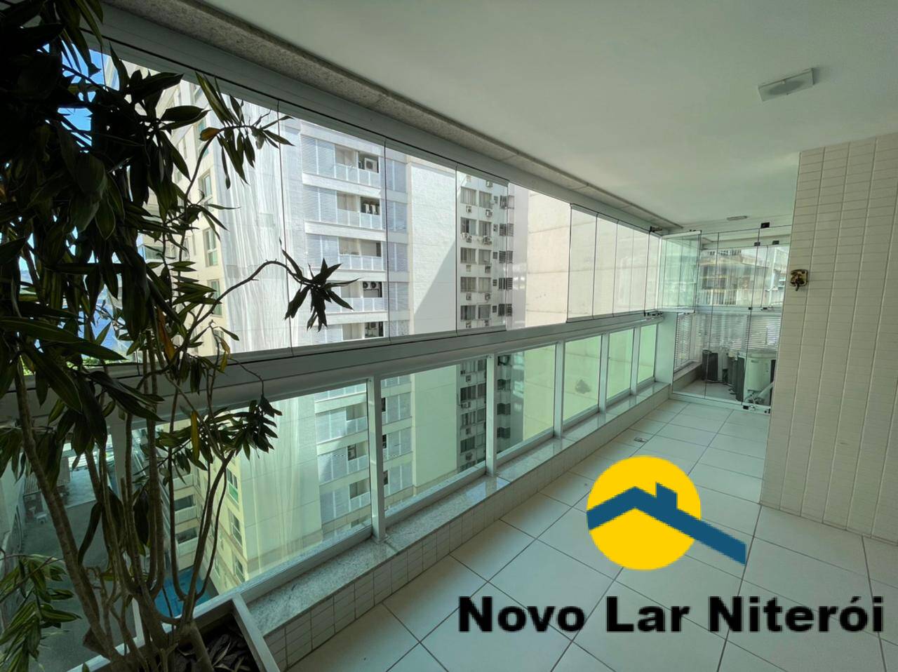 Apartamento à venda com 4 quartos, 158m² - Foto 3