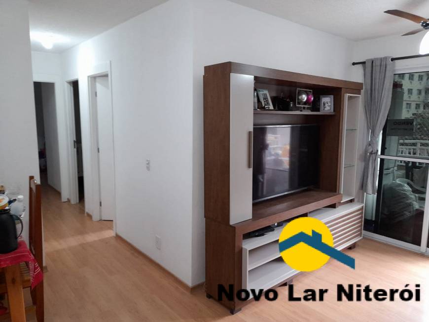 Apartamento à venda com 3 quartos, 75m² - Foto 1