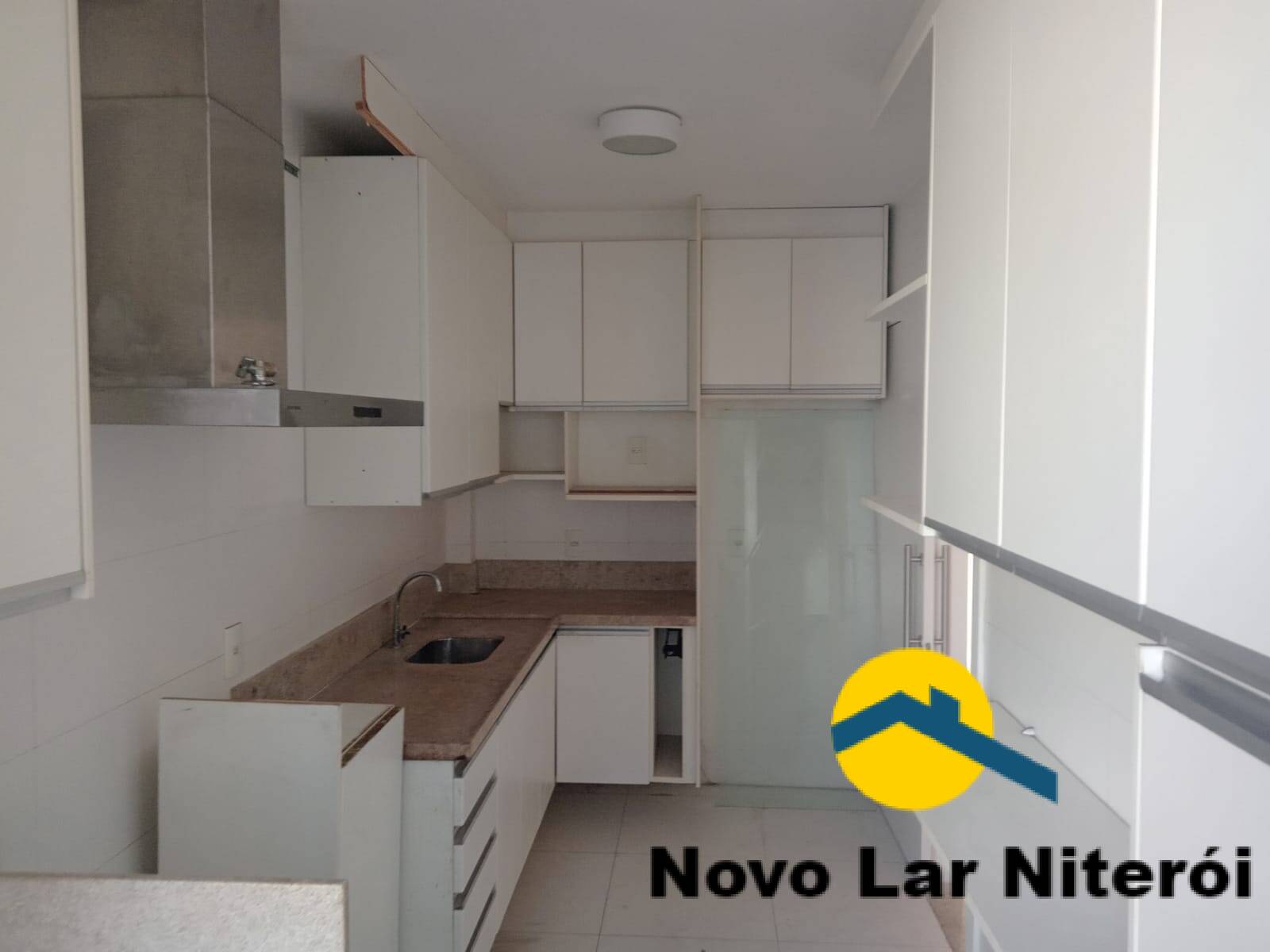 Apartamento à venda com 2 quartos, 85m² - Foto 2