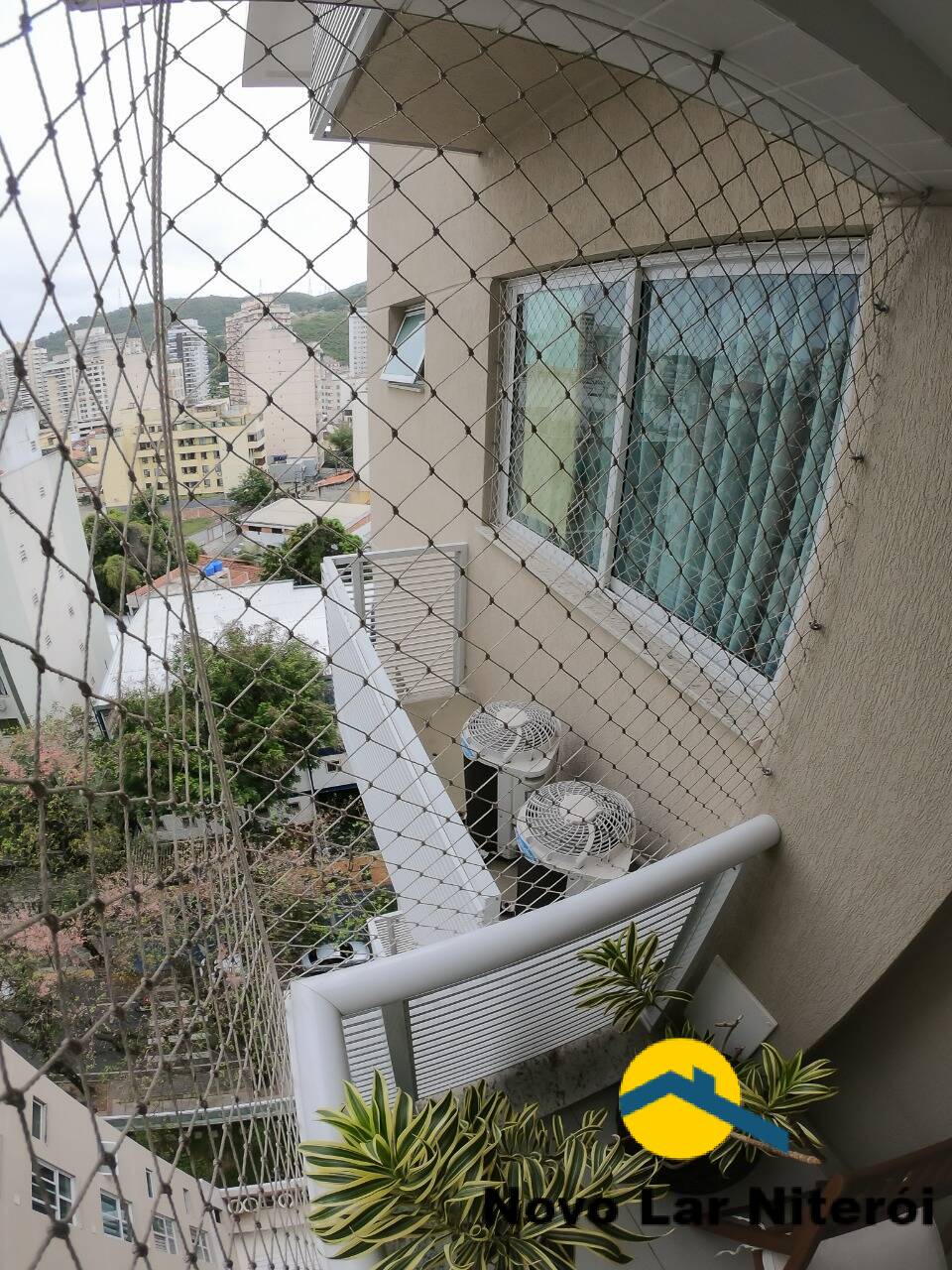 Apartamento à venda com 3 quartos, 100m² - Foto 4