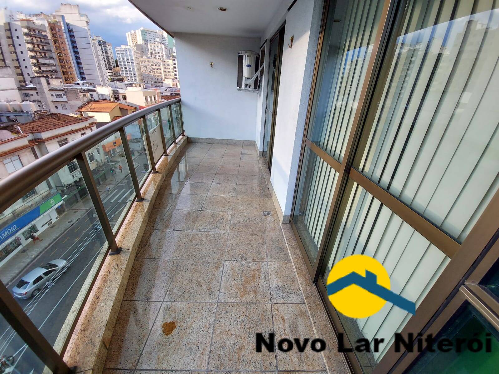 Apartamento à venda com 1 quarto, 55m² - Foto 4