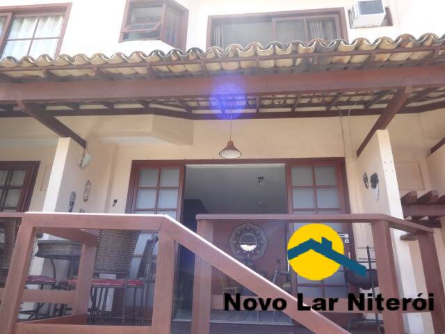 Casa à venda com 3 quartos, 205m² - Foto 2