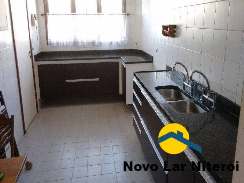 Casa à venda com 3 quartos, 205m² - Foto 12