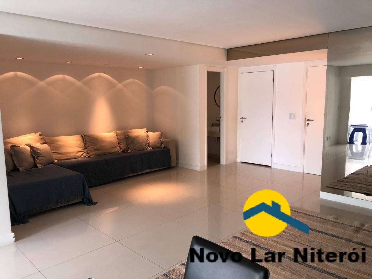 Apartamento à venda com 4 quartos, 159m² - Foto 1