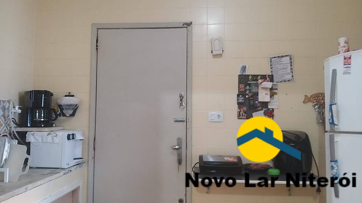 Apartamento à venda com 4 quartos, 135m² - Foto 12