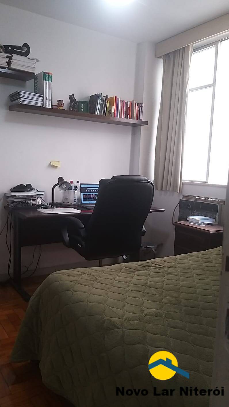 Apartamento à venda com 4 quartos, 135m² - Foto 32