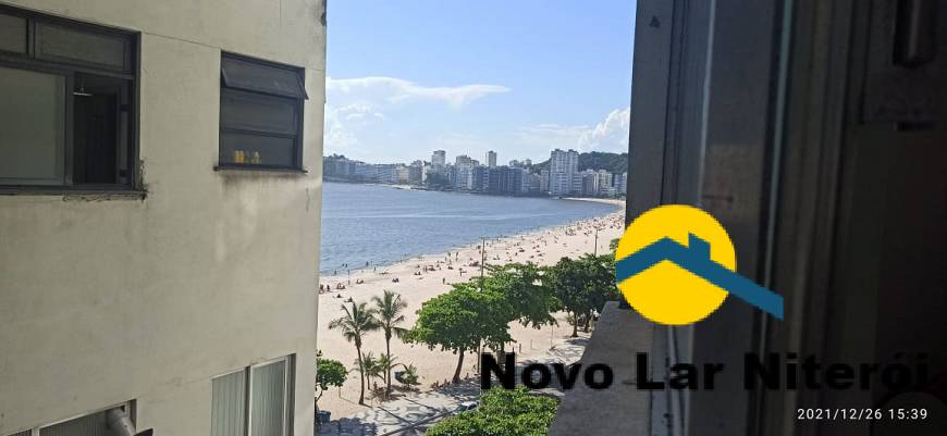 Apartamento à venda com 2 quartos, 70m² - Foto 2