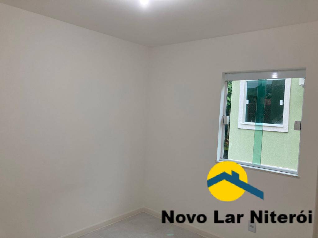 Casa à venda com 3 quartos, 110m² - Foto 11