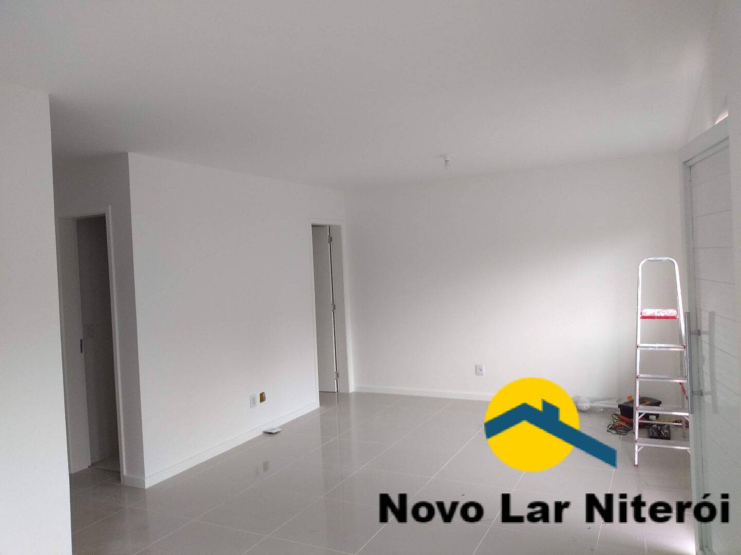 Casa à venda com 3 quartos, 110m² - Foto 5