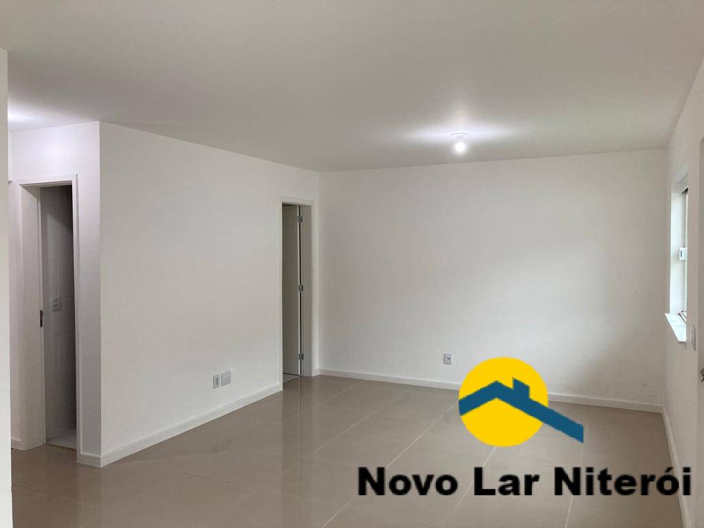 Casa à venda com 3 quartos, 110m² - Foto 4