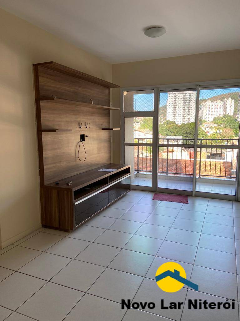 Apartamento à venda com 3 quartos, 80m² - Foto 1